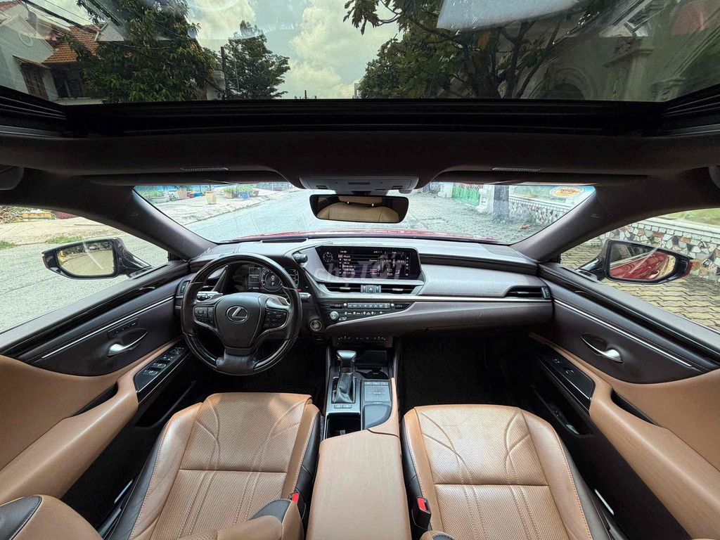 Lexus ES 250 2021 - ảnh 3