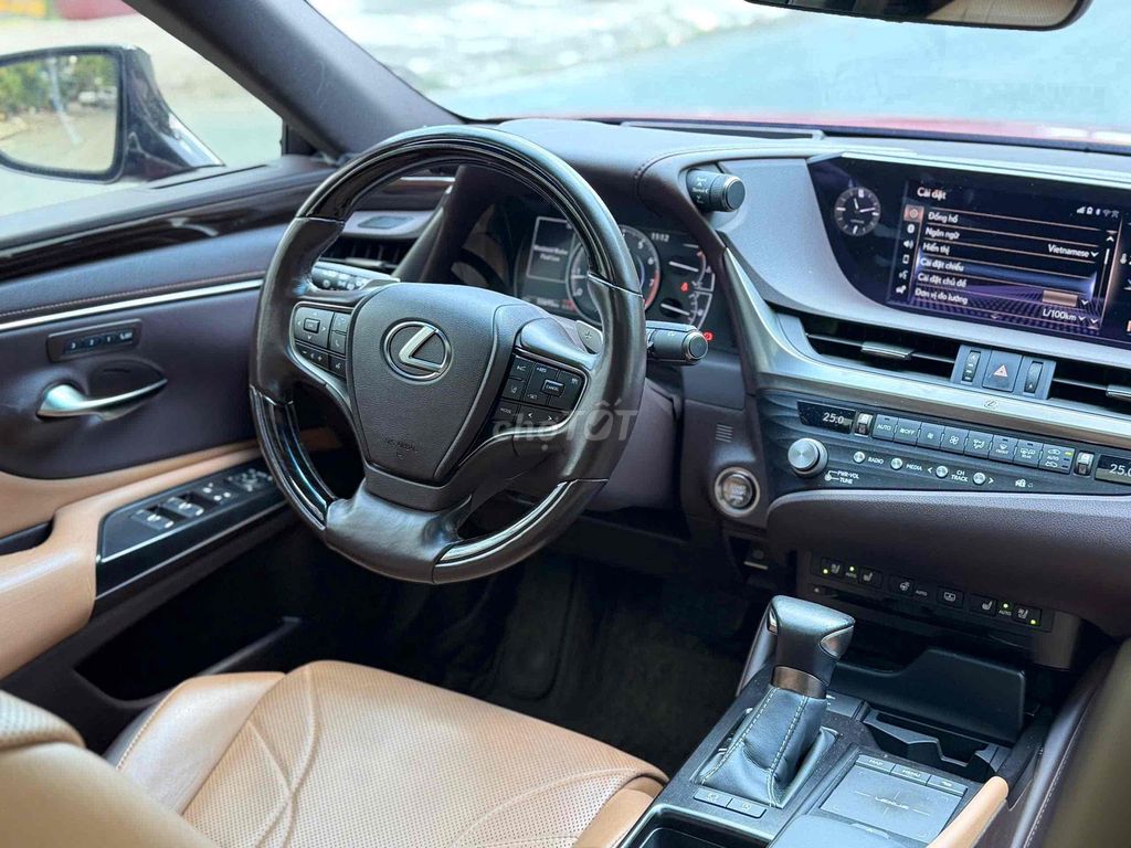 Lexus ES 250 2021 - ảnh 5