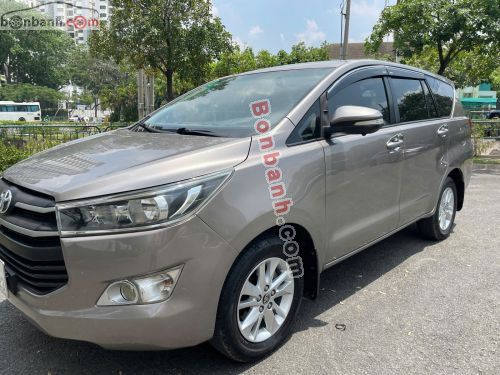 Toyota Innova 2.0E 2016 - ảnh 2