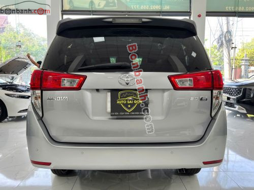 Toyota Innova E 2.0 MT 2022 - ảnh 5