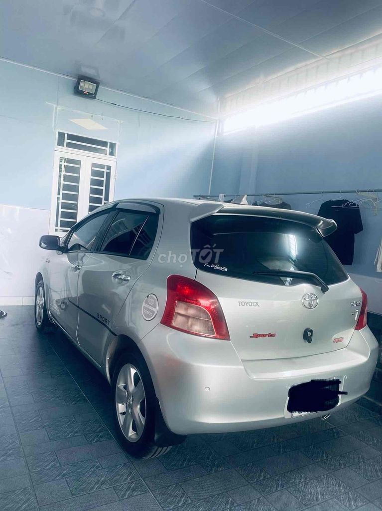 Toyota Yaris 2008 - ảnh 2