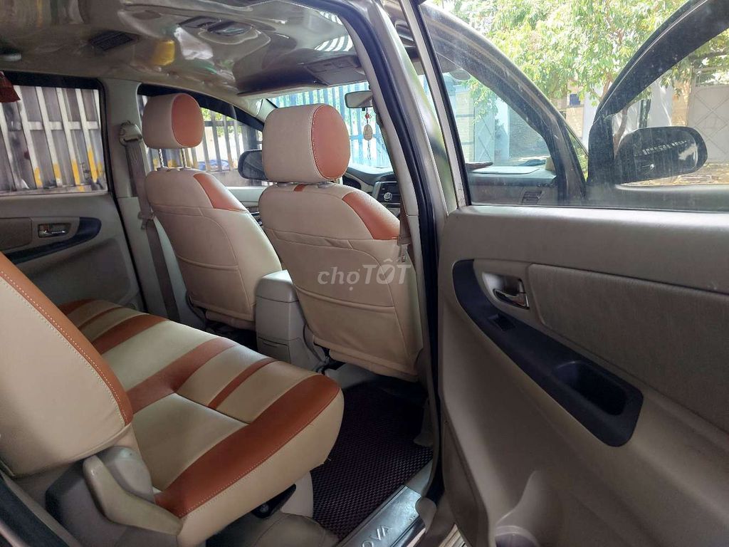 Toyota Innova 2014 - ảnh 4