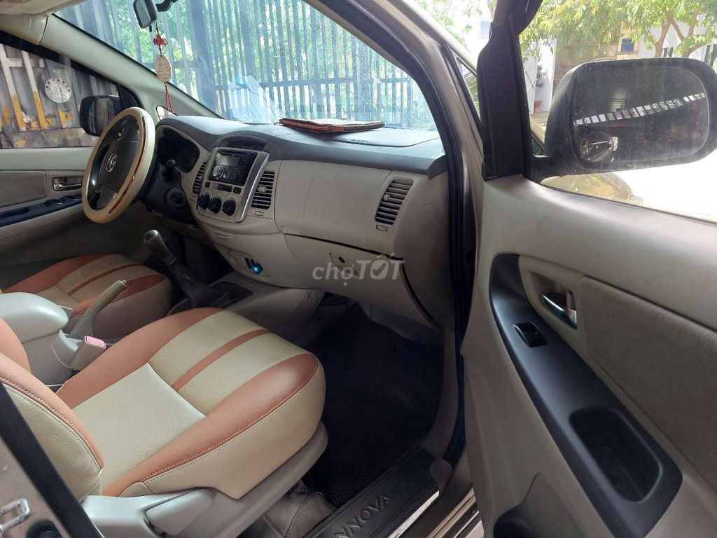 Toyota Innova 2014 - ảnh 5
