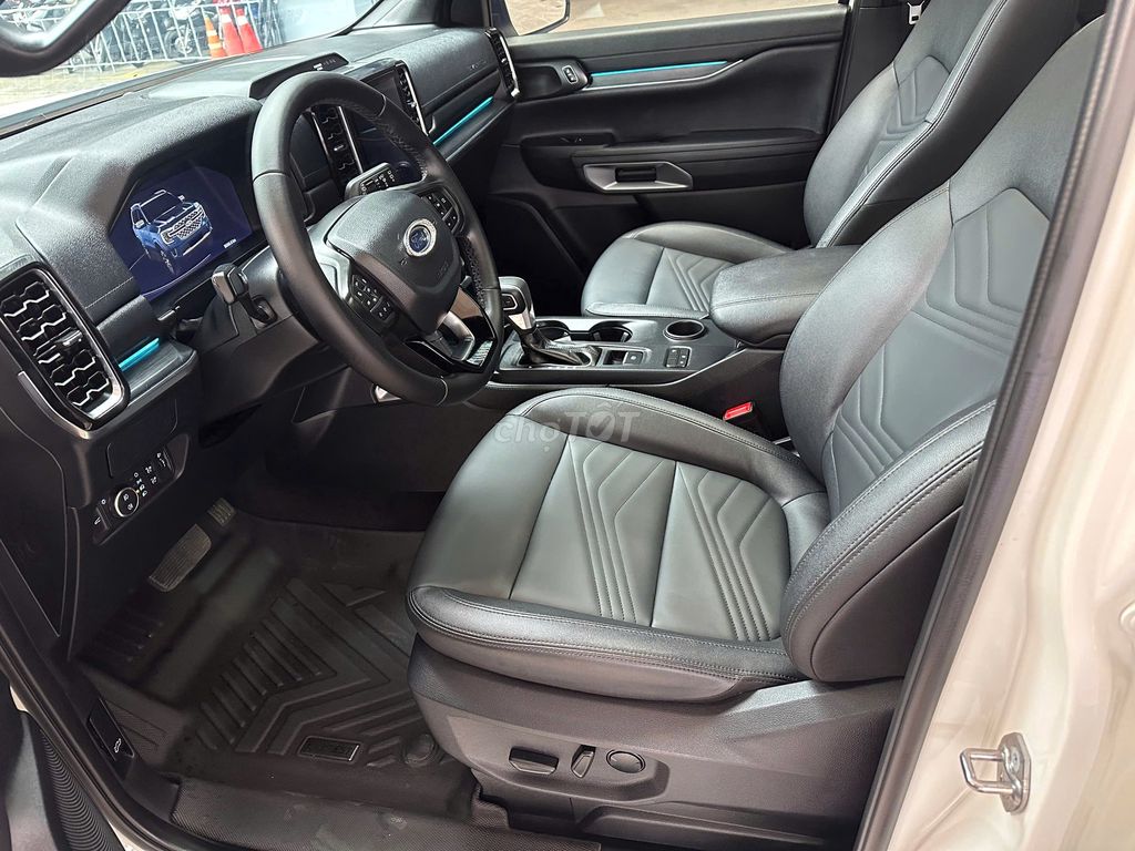 Ford Everest 2025 - ảnh 3