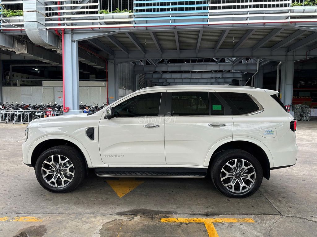Ford Everest 2025 - ảnh 5