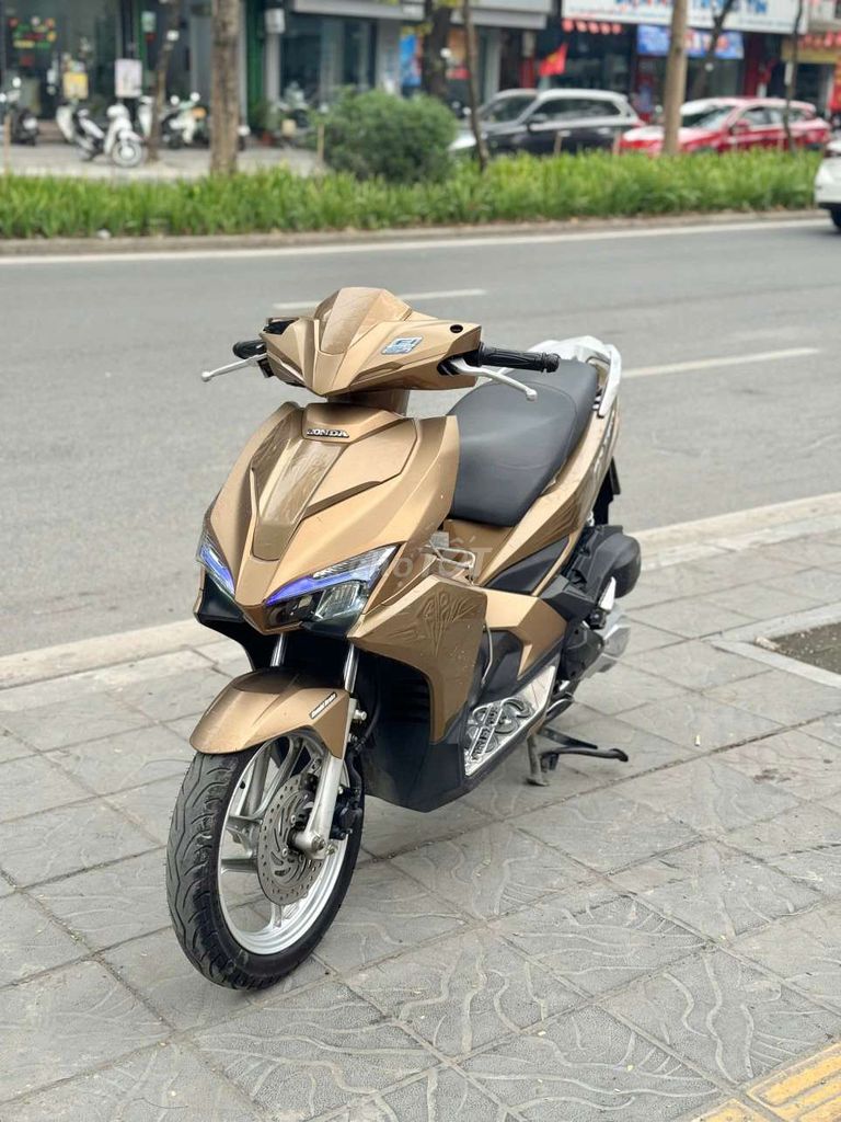 Honda CB 2026 - ảnh 4