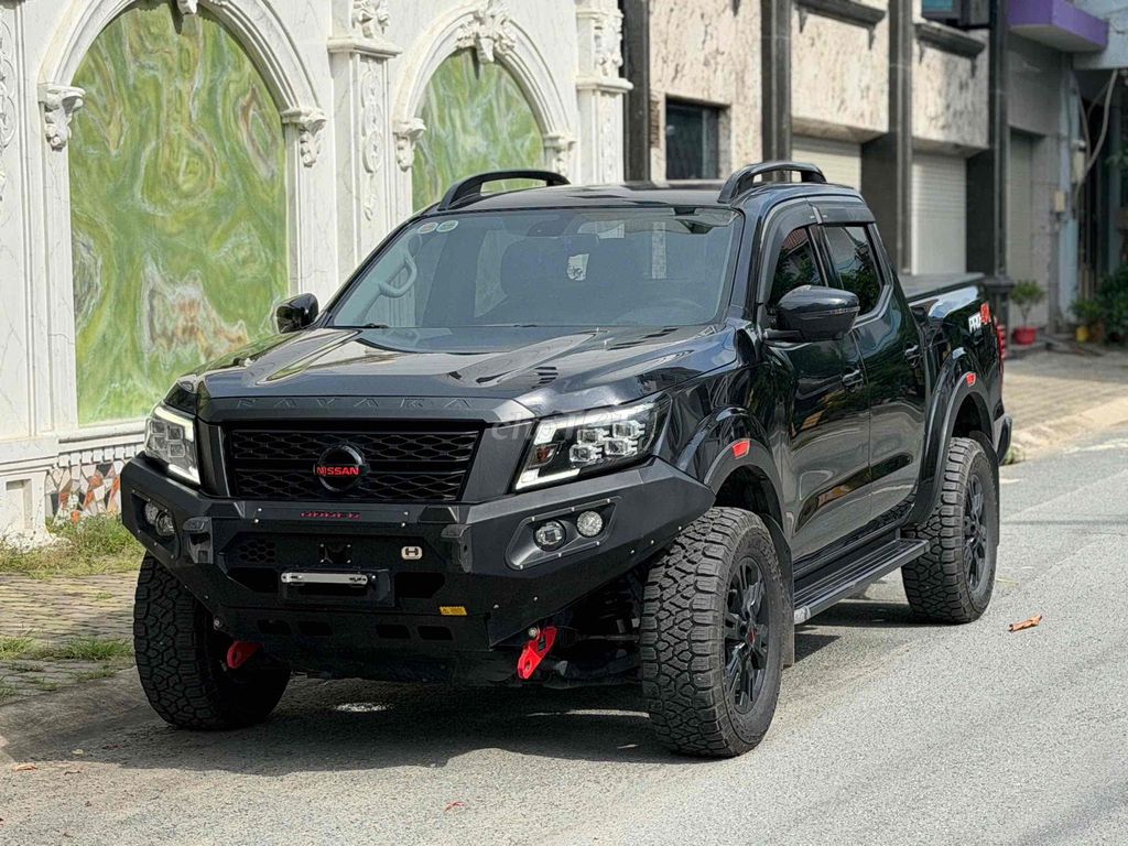 Nissan Navara 2022 - ảnh 1
