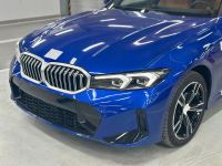BMW 3 Series 320i M Sport 2026 - ảnh 1