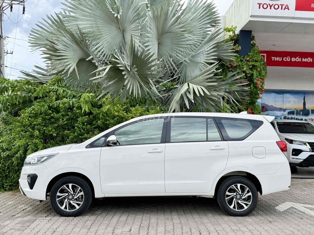 Toyota Innova 2.0E 2021 - ảnh 3