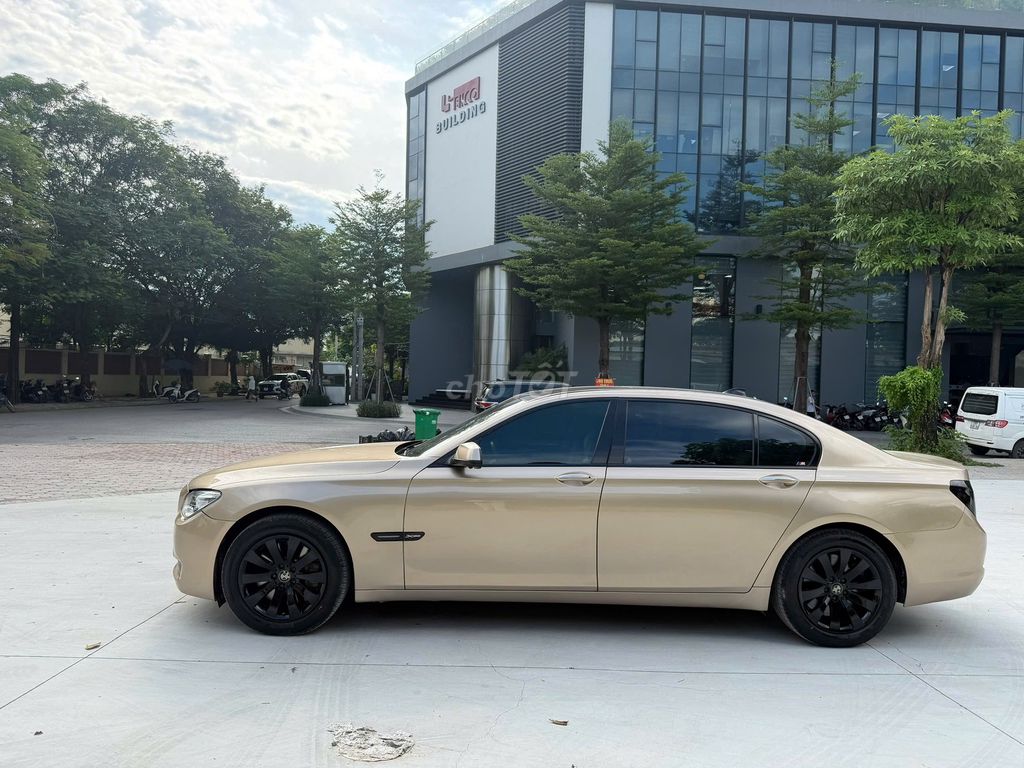 BMW 2009 - ảnh 3