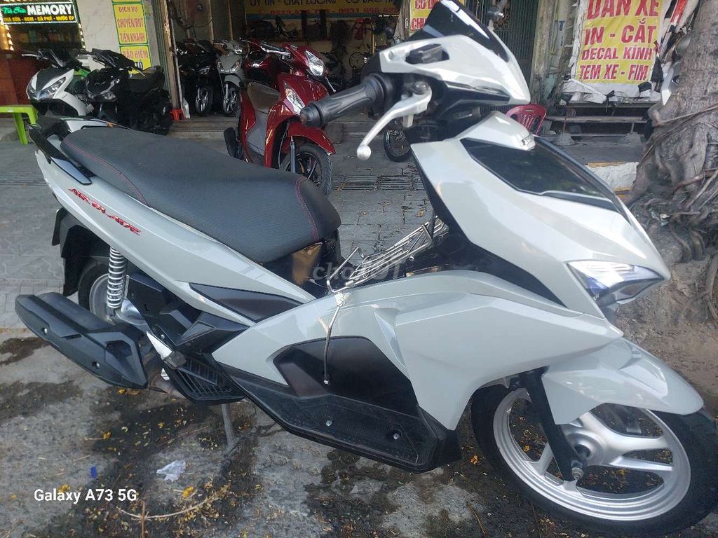 Honda Air Blade 2017 - ảnh 2