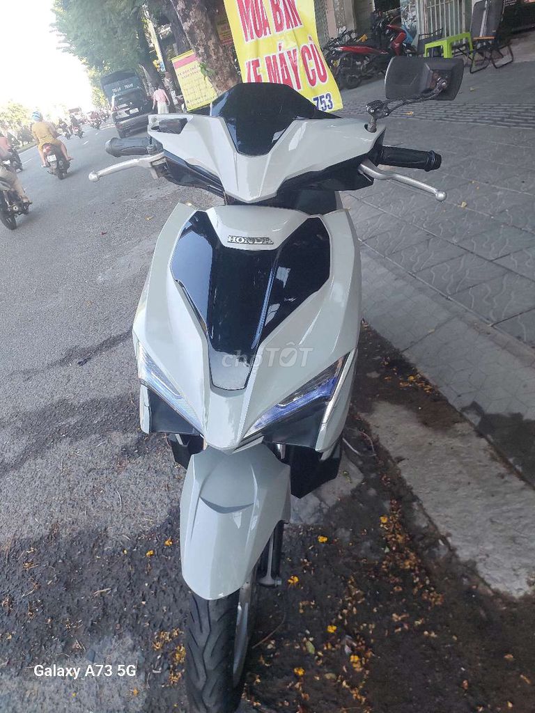 Honda Air Blade 2017 - ảnh 3