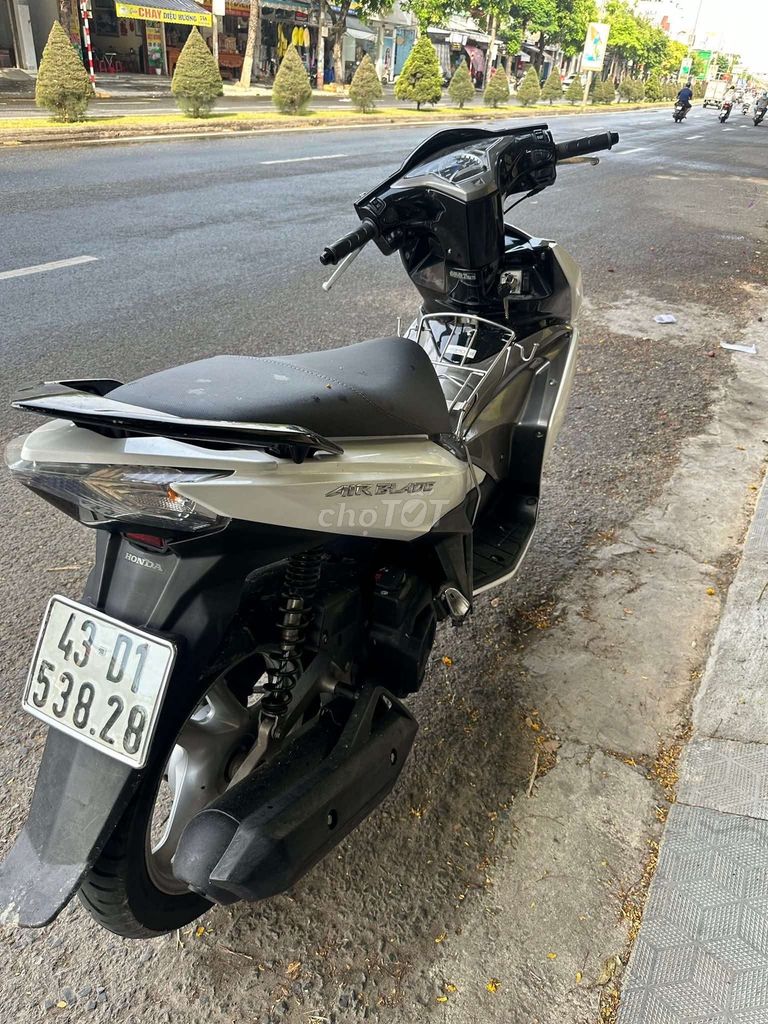 Honda Air Blade 2014 - ảnh 2