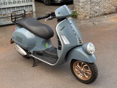 Piaggio Vespa 2024 - ảnh 1