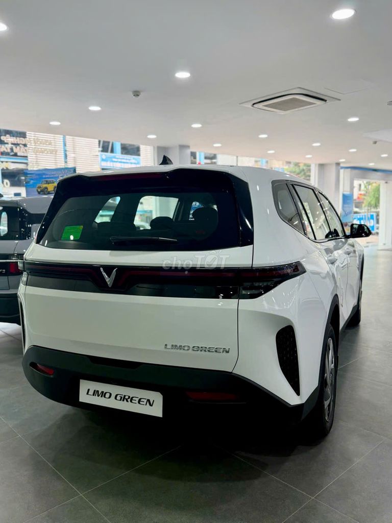 VinFast Limo Green 2026 - ảnh 4