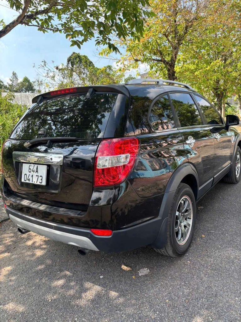 Chevrolet Captiva - ảnh 2