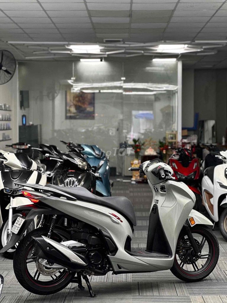 Honda SH 2021 - ảnh 2