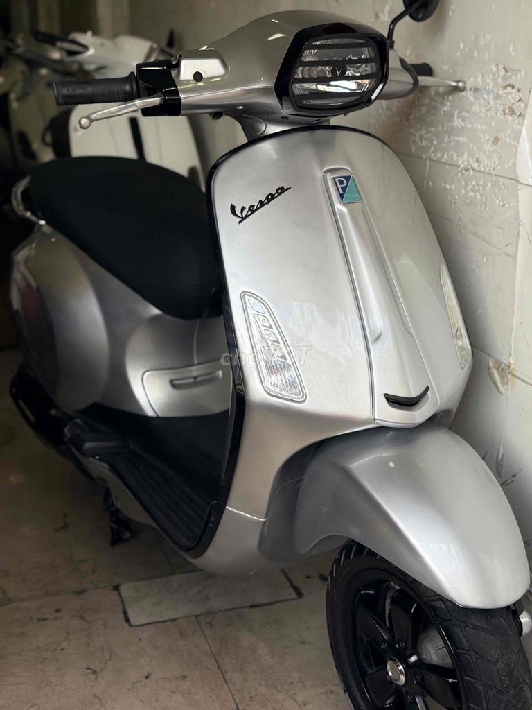 Piaggio Vespa 2015 - ảnh 2