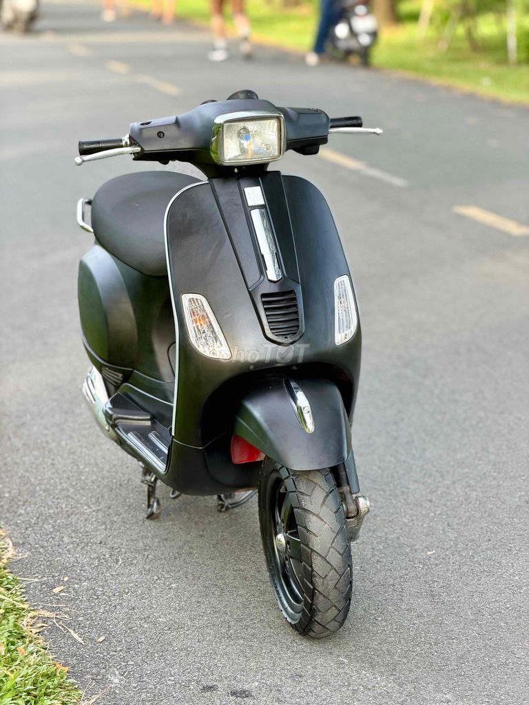 Piaggio Vespa 2013 - ảnh 1