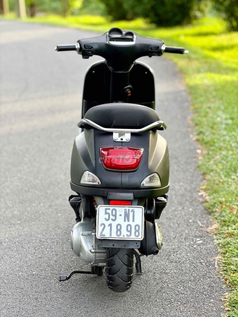 Piaggio Vespa 2013 - ảnh 4