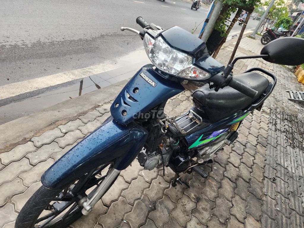 Piaggio Vespa 2011 - ảnh 5