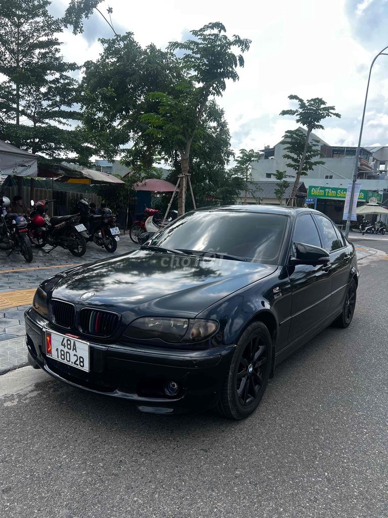 BMW - ảnh 1