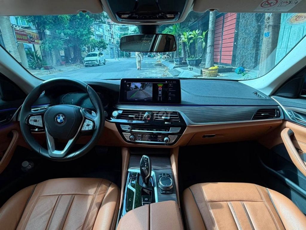 BMW 5 Series 2022 - ảnh 5