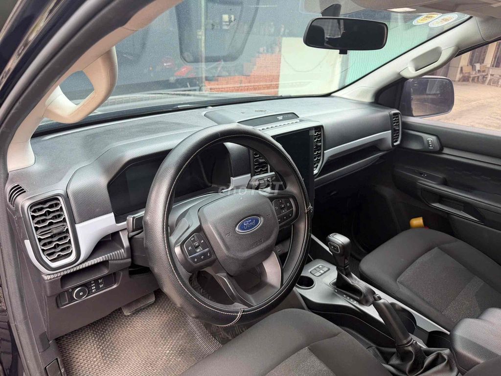 Ford Ranger - ảnh 2