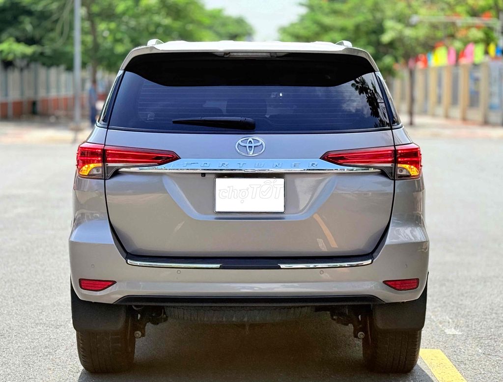 Toyota Fortuner 2021 - ảnh 3