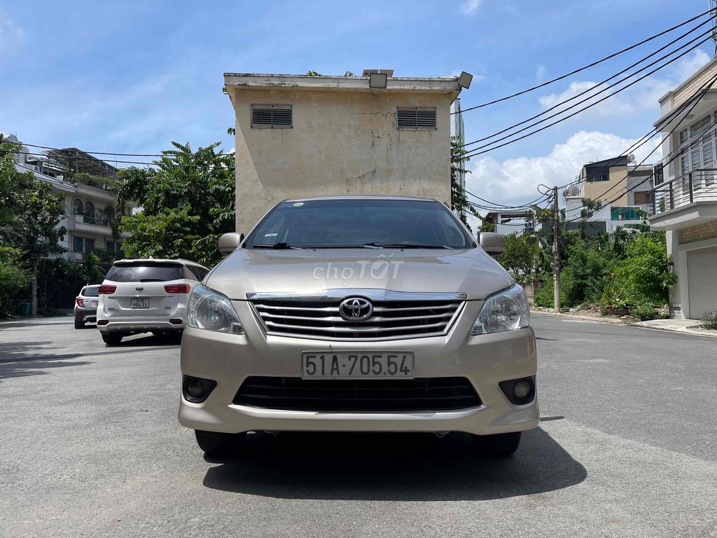 Toyota Innova 2013 - ảnh 1