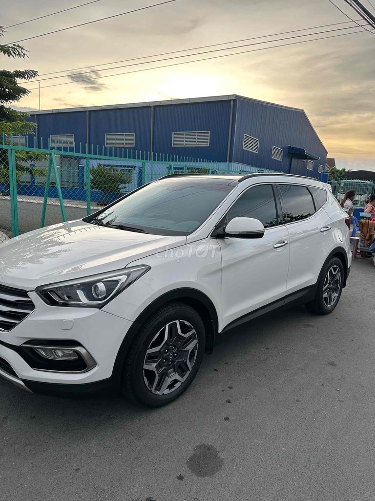 Hyundai Santa Fe - ảnh 3