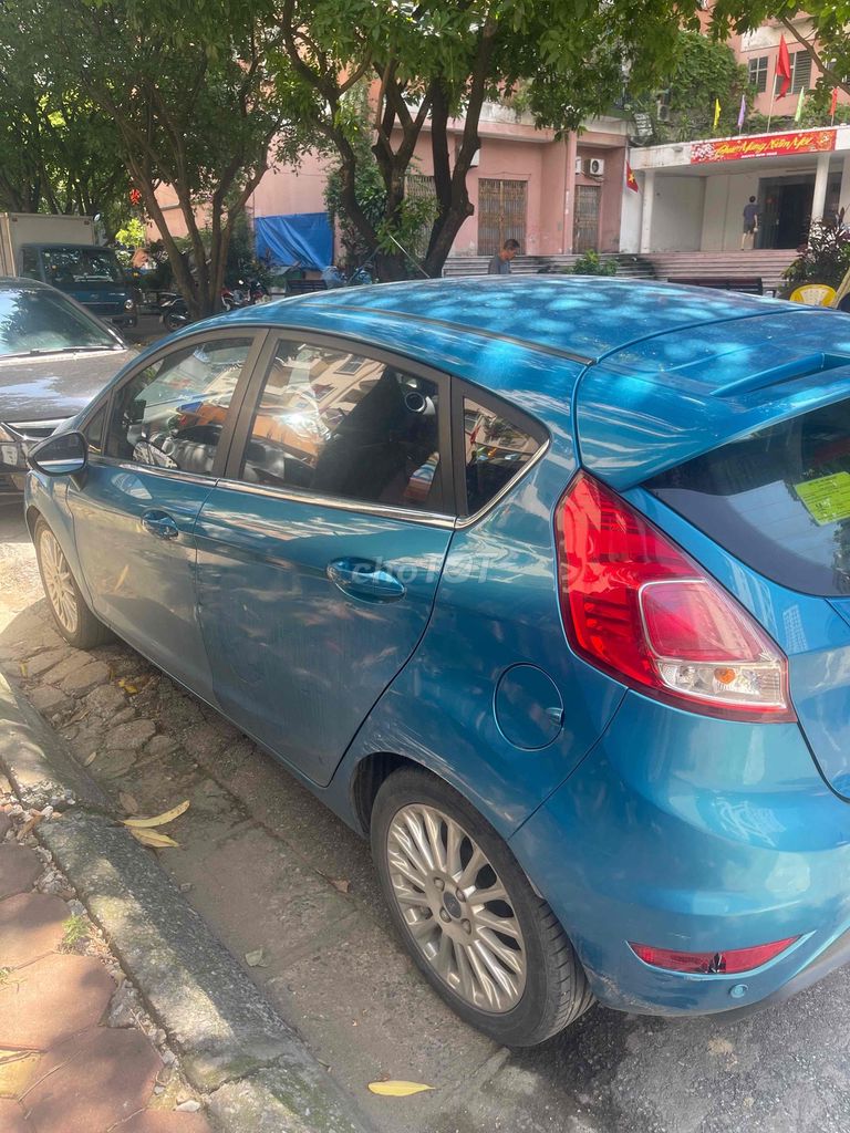 Ford Fiesta 2015 - ảnh 5
