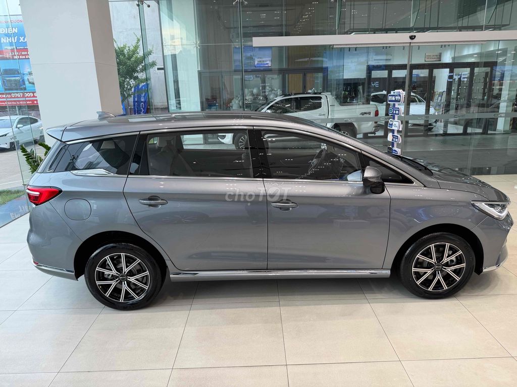 BYD M6 - ảnh 2