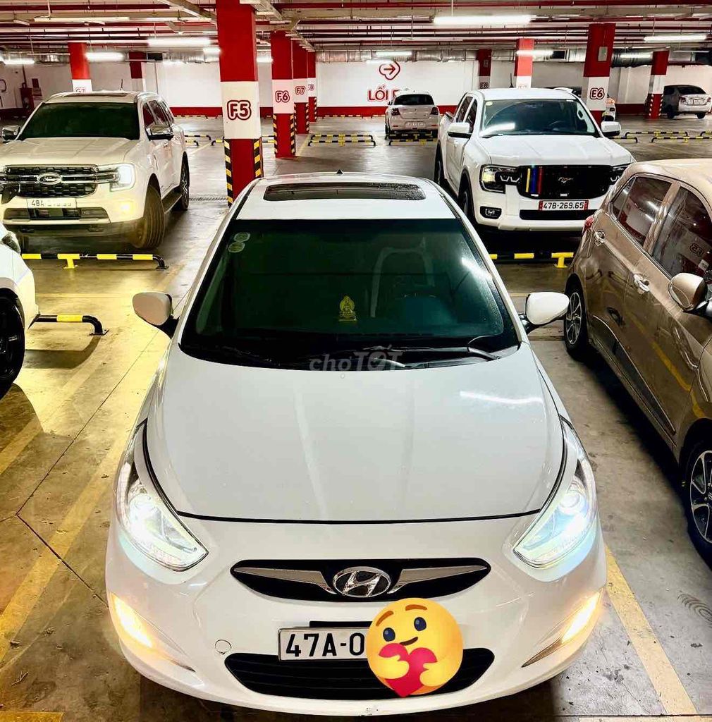 Hyundai Accent - ảnh 1