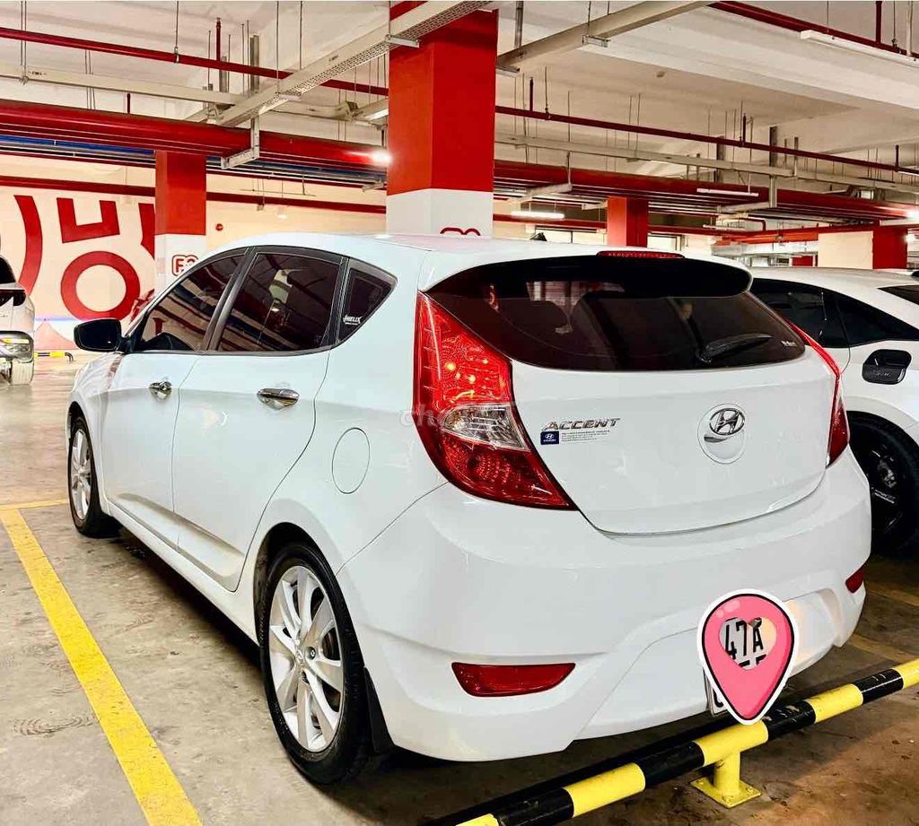 Hyundai Accent - ảnh 2