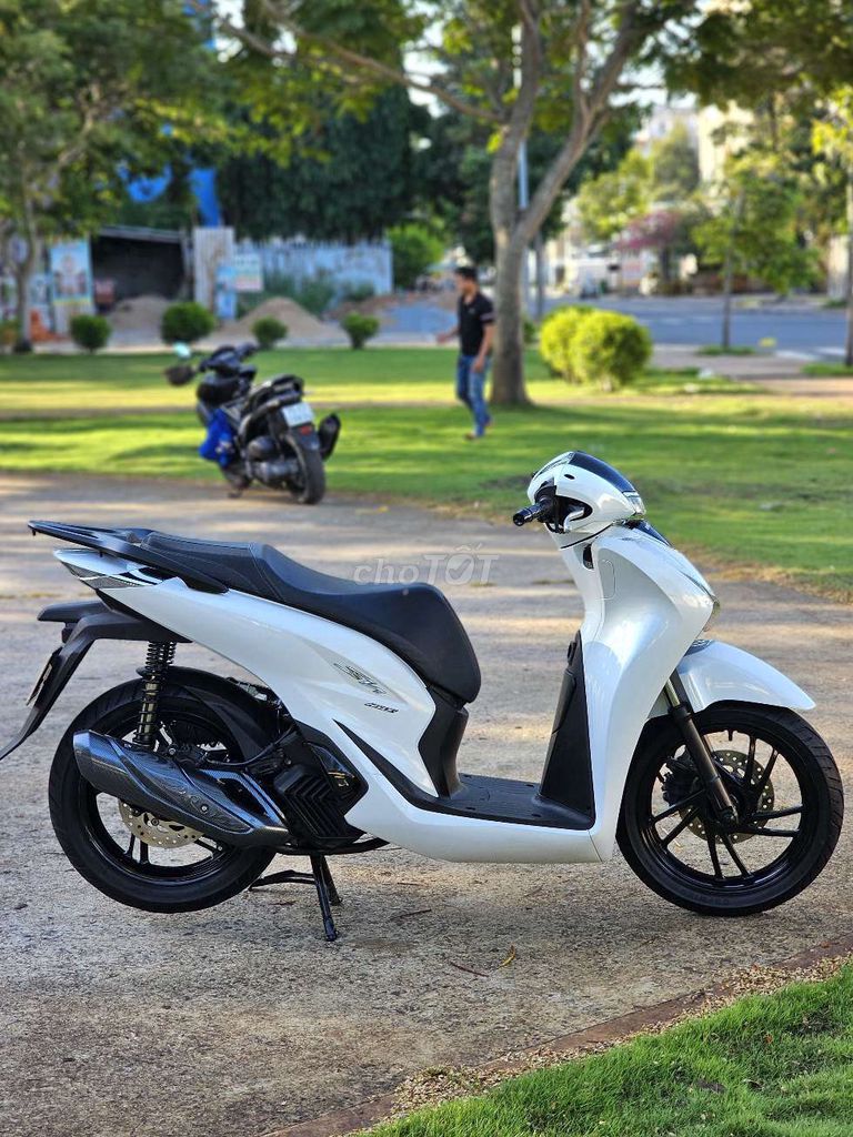 Honda SH 2023 - ảnh 2