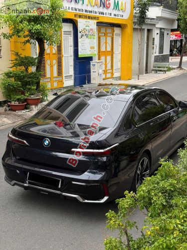 BMW 7 Series 735i M Sport 2023 - ảnh 4