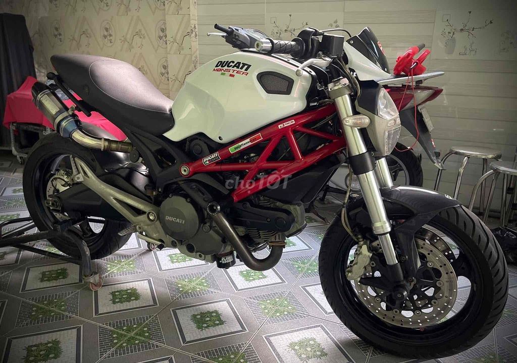 Ducati Monster 2014 - ảnh 1