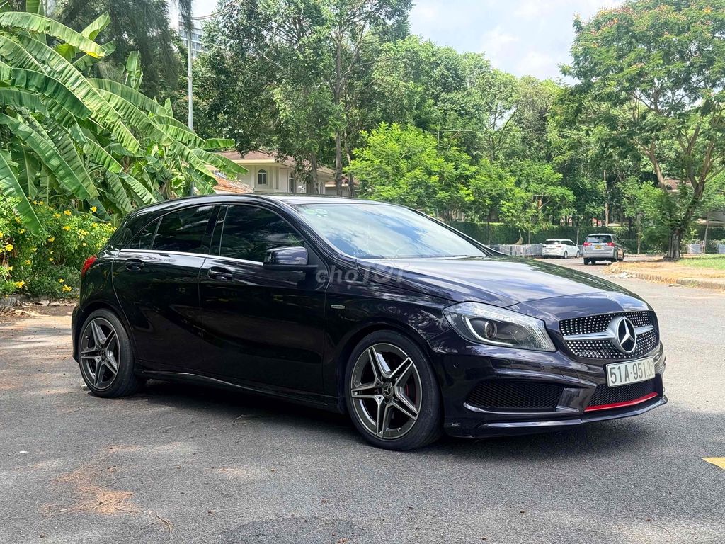 Mercedes-Benz 2013 - ảnh 2