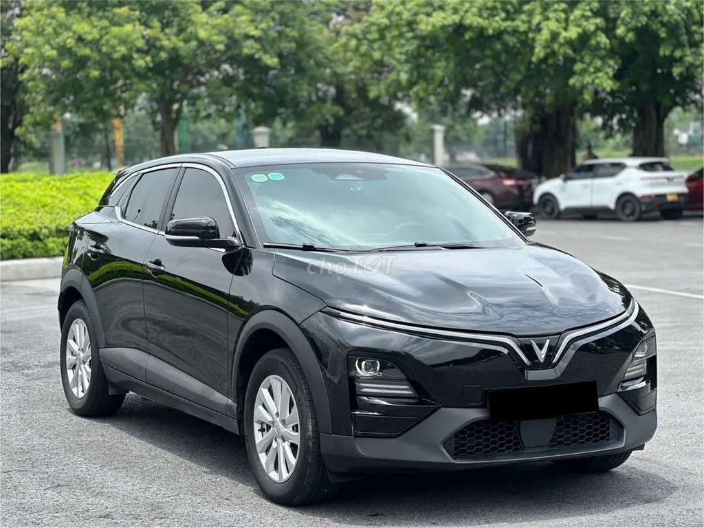 VinFast VF6 Eco - ảnh 1