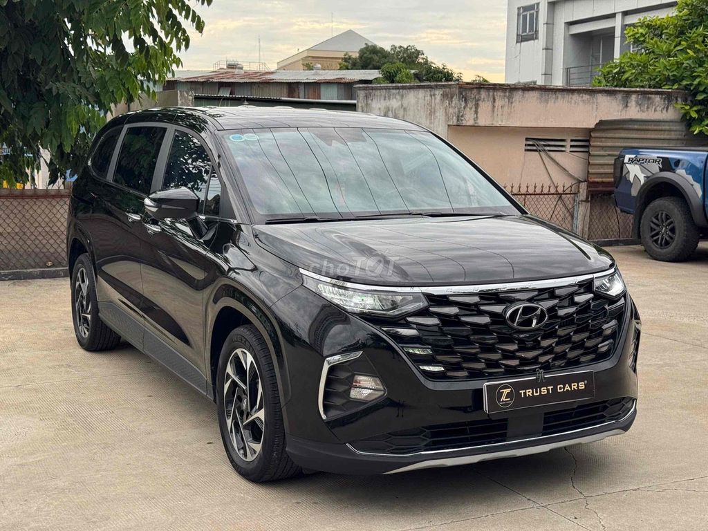 Hyundai Custin 2023 - ảnh 2