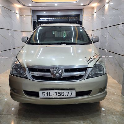 Toyota Innova G - ảnh 1