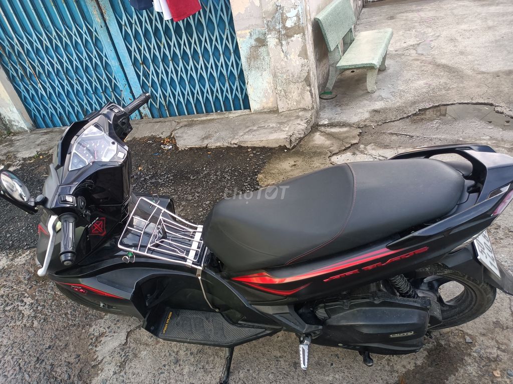 Honda Air Blade 2017 - ảnh 3