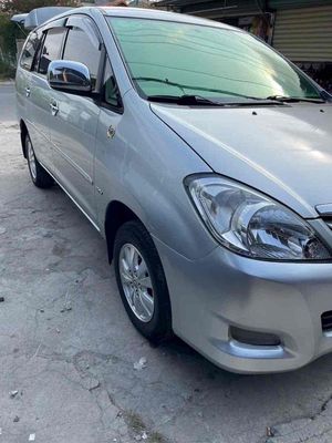 Toyota Innova 2011 - ảnh 1