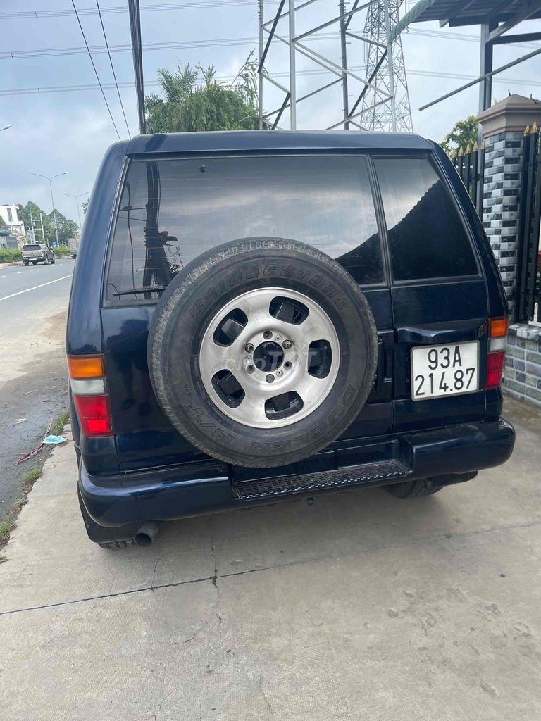 Isuzu Trooper 1998 - ảnh 2
