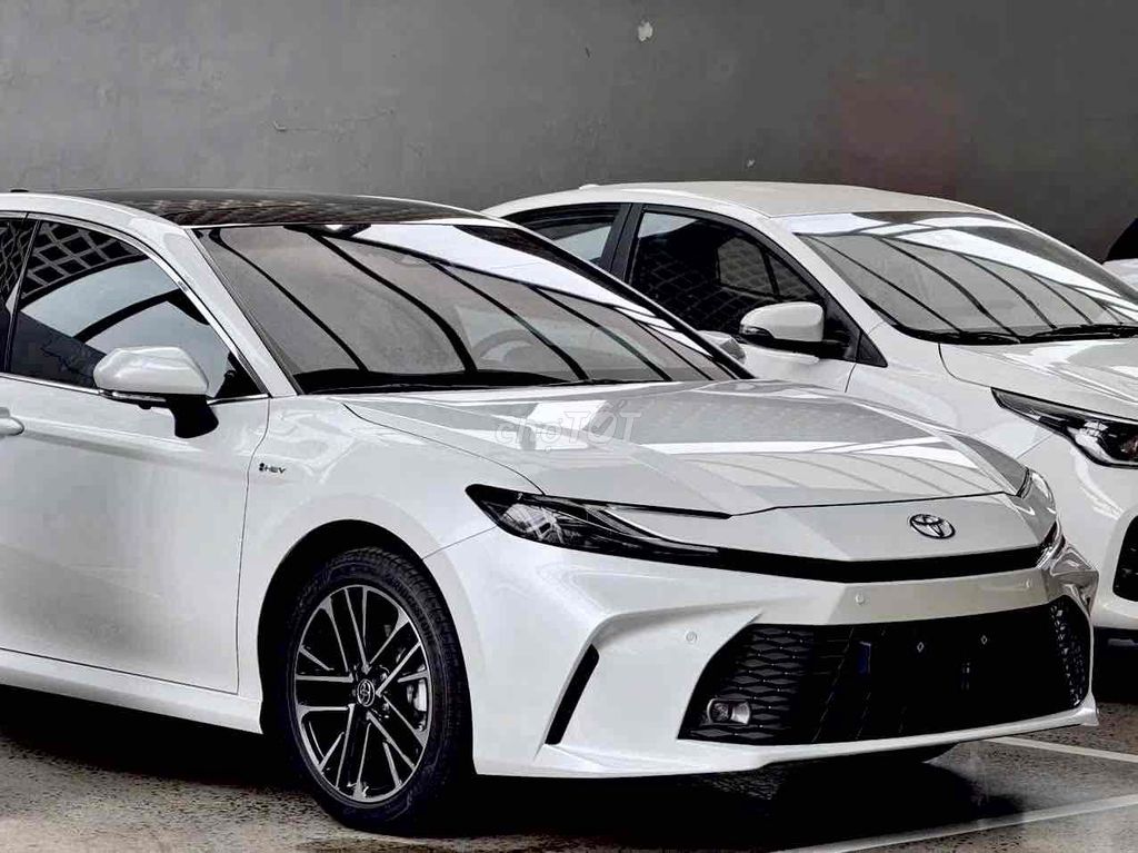 Toyota Camry 2026 - ảnh 2