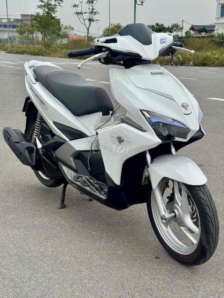 Honda Air Blade 2016 - ảnh 1