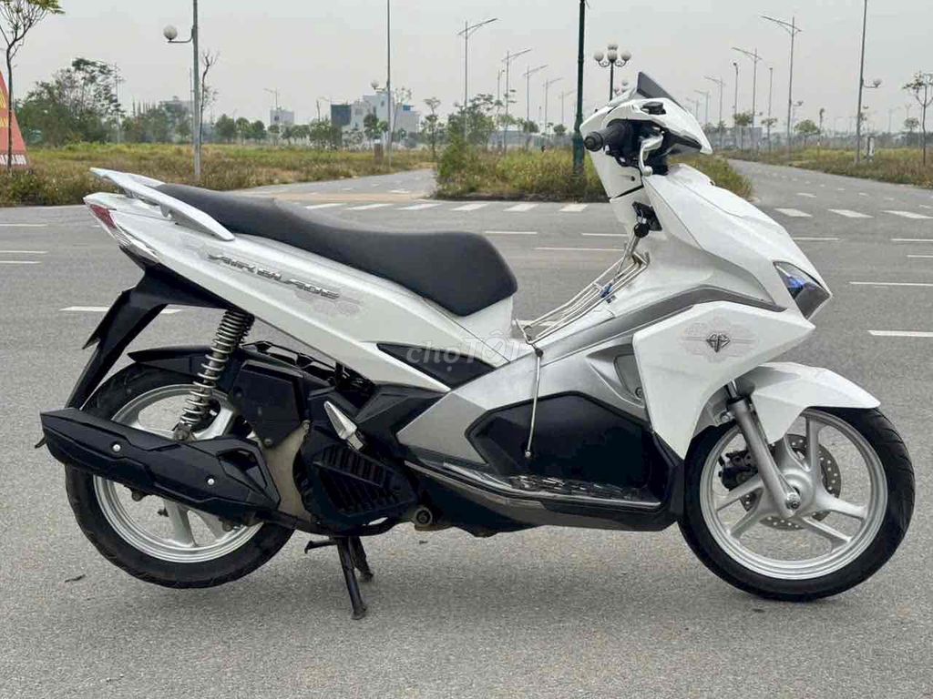 Honda Air Blade 2016 - ảnh 3