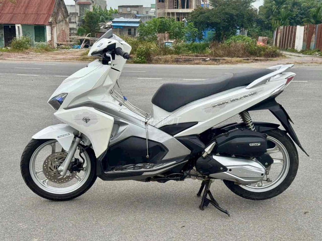 Honda Air Blade 2016 - ảnh 4
