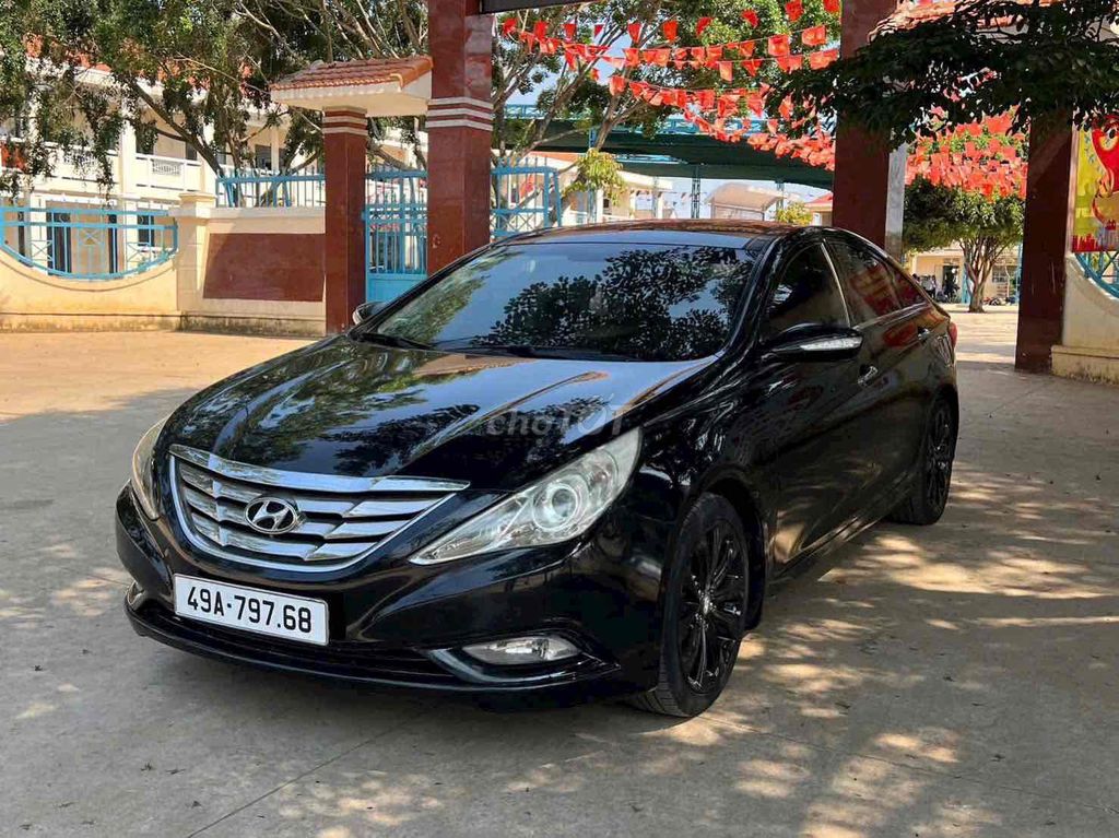 Hyundai Sonata 2011 - ảnh 3